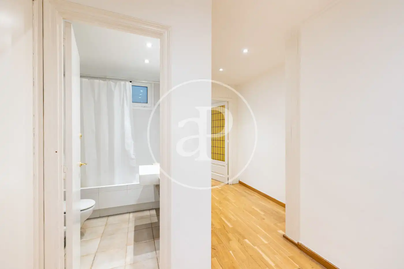 Piso con terraza en venta en C/ de Muntaner, imagen 31