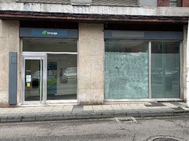 Local comercial en venta en Sama