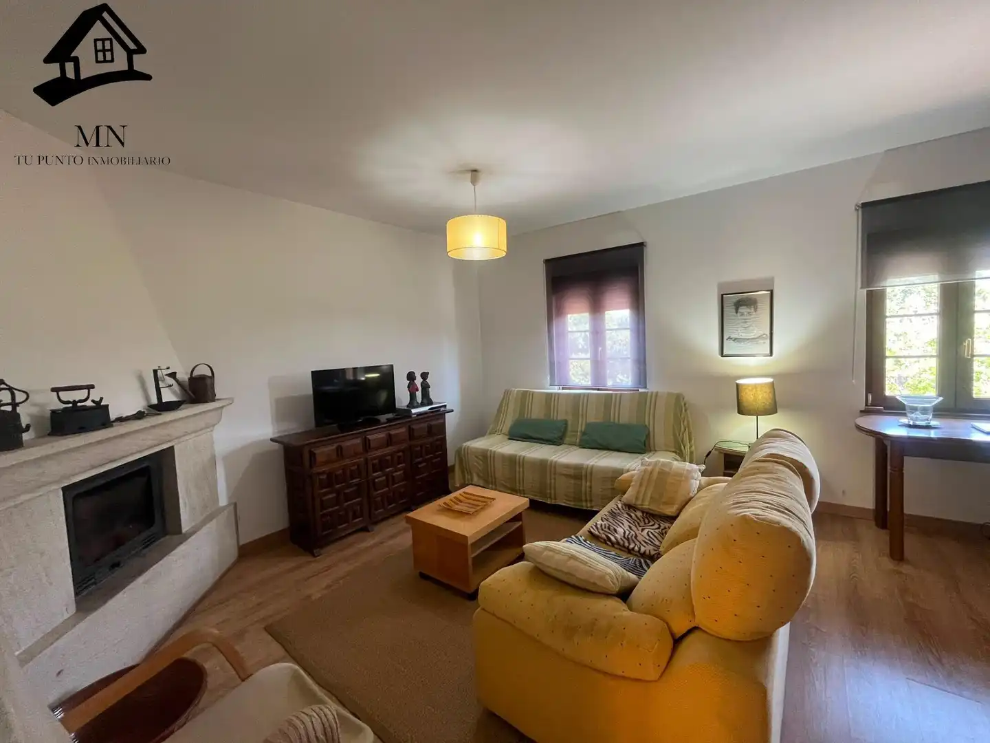 Sala d'estar de Finca rústica en venda en Villacarriedo