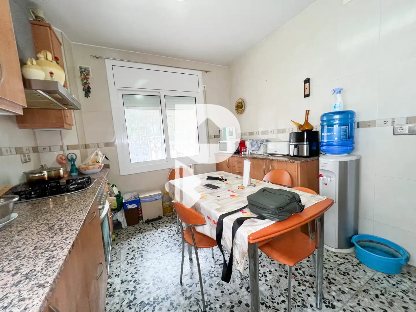 Cuina de Casa o xalet en venda en Torrelles de Llobregat amb Aire condicionat, Calefacció i Jardí privat