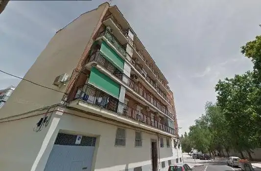 Flat for sale in Calle Estroncio 17