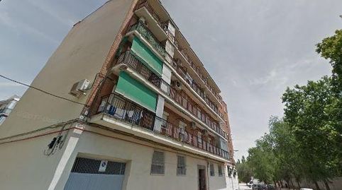 SE VENDE piso OKUPA en C Estroncio 17 de Madrid
