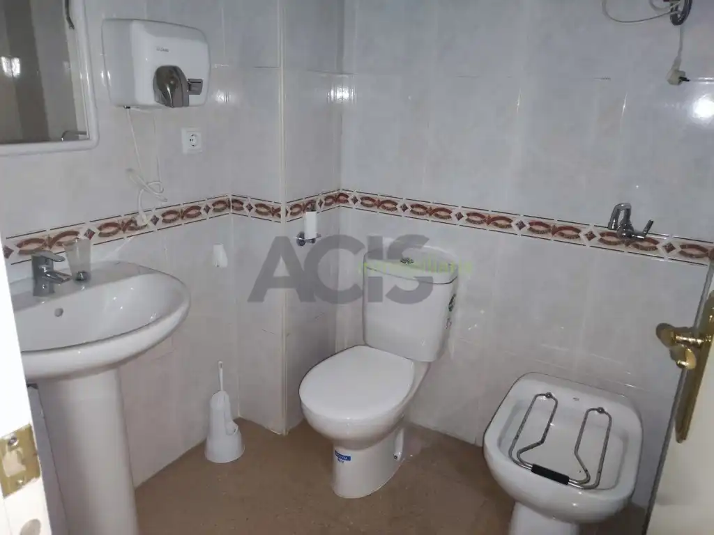 Baño de Oficina de alquiler en Almussafes
