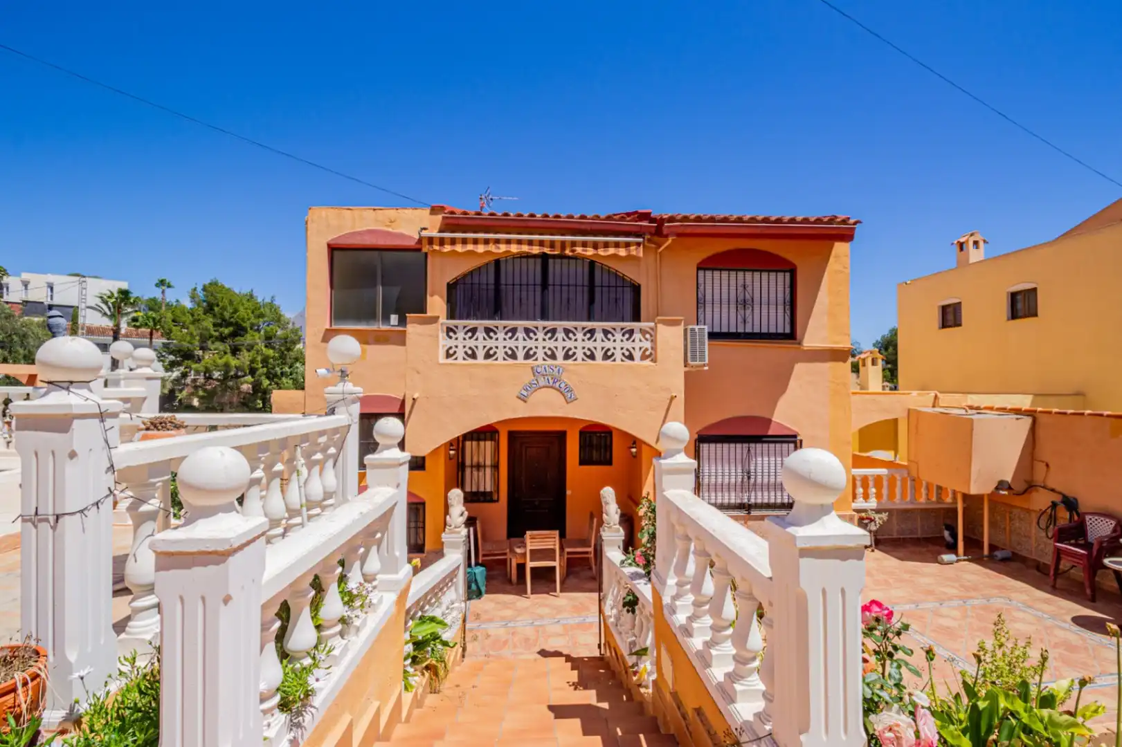 Vista exterior de Casa o chalet en venta en La Nucia con Aire acondicionado, Calefacción y Terraza