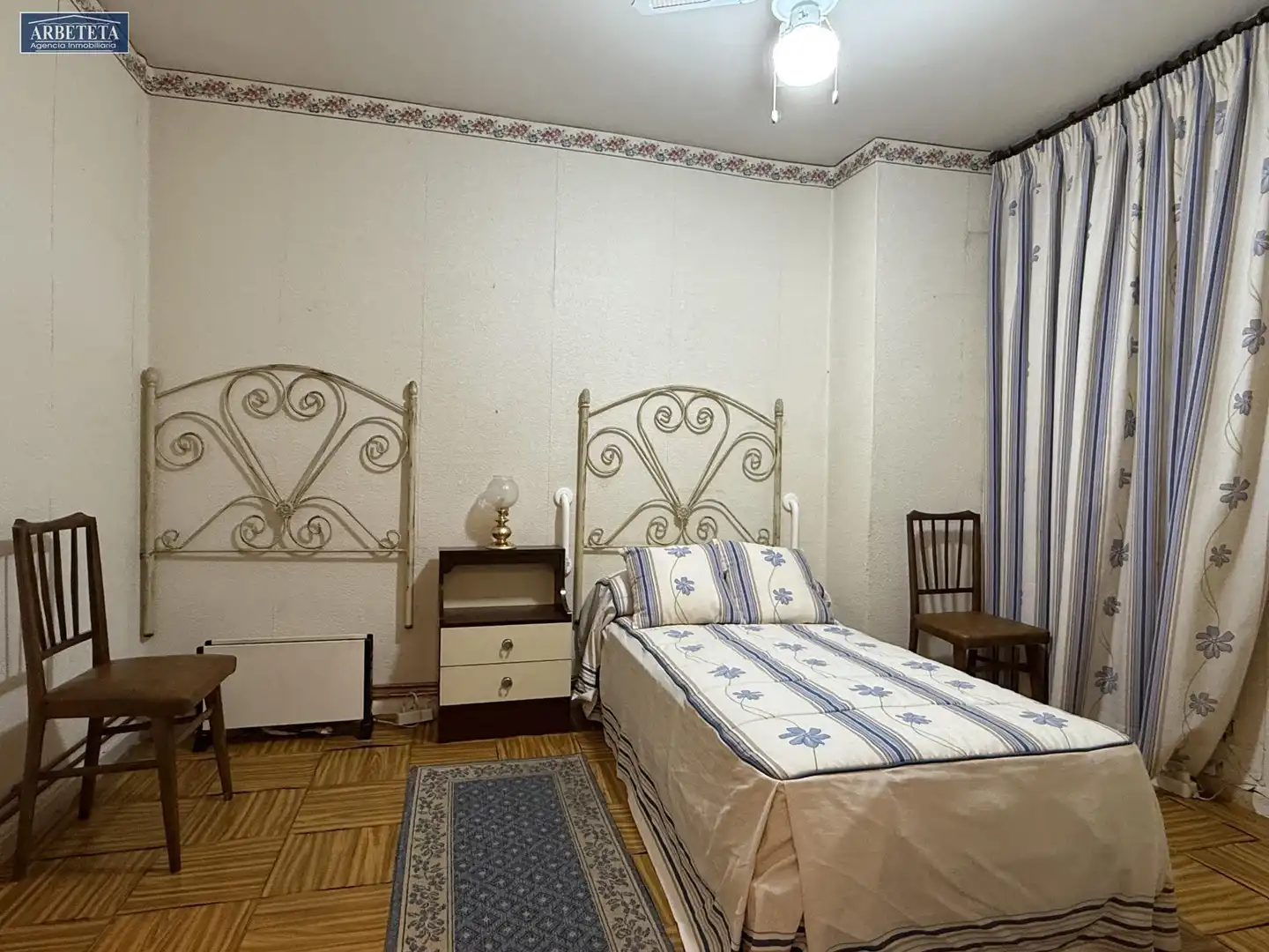 Bedroom of Flat for sale in Guadalajara  with Heating