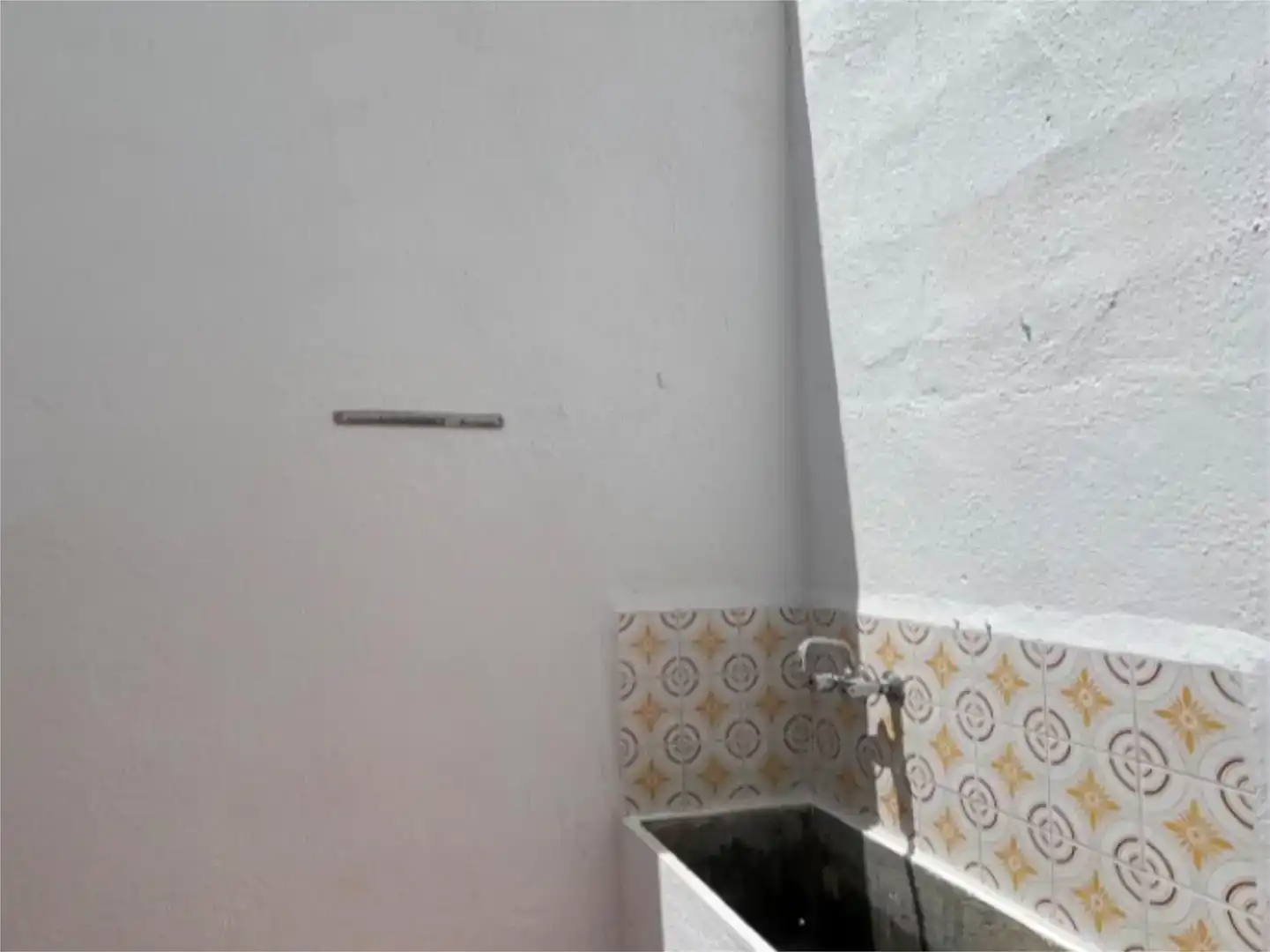 Bany de Casa adosada en venda en Fondón amb Traster i Moblat