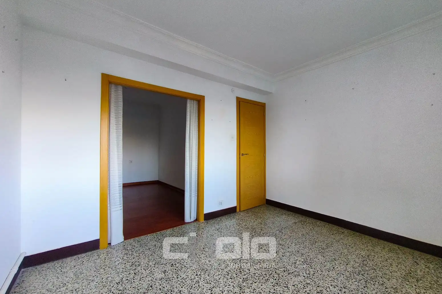 Wohnung zum Verkauf in Lugo mit Heizung, Terrasse und Balkon