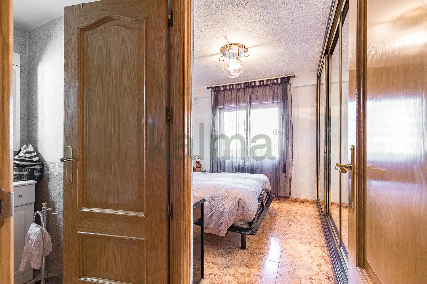 Flat for sale in Calle del Silicio, Parque Cataluña