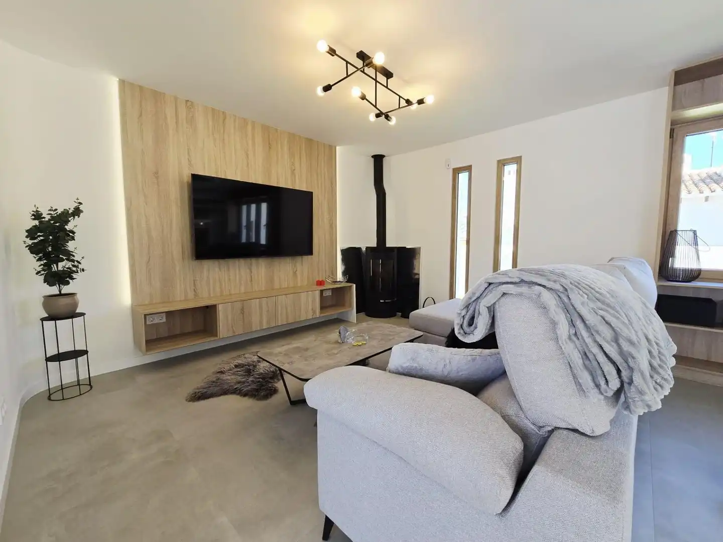 Sala d'estar de Casa o xalet en venda en Orihuela amb Jardí privat, Terrassa i Piscina