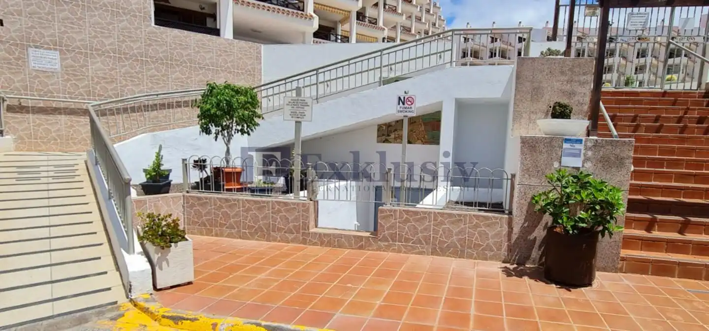 Ground floor for sale in Ámsterdam, Los Cristianos