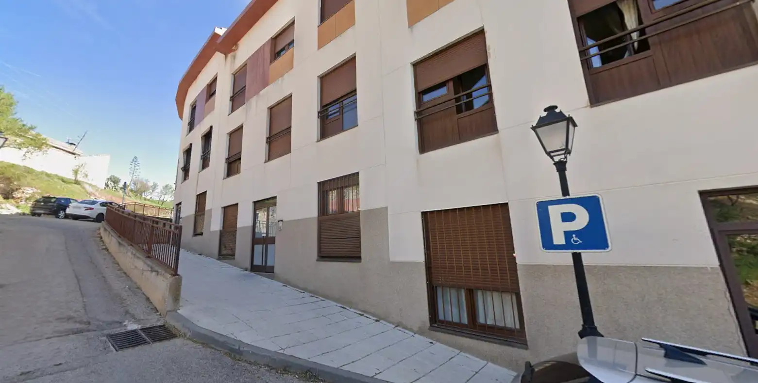 Vista exterior de Pis en venda en Horche amb Traster