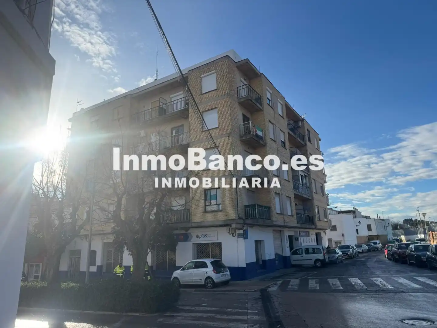 Vista exterior de Piso en venta en Chiva con Balcón
