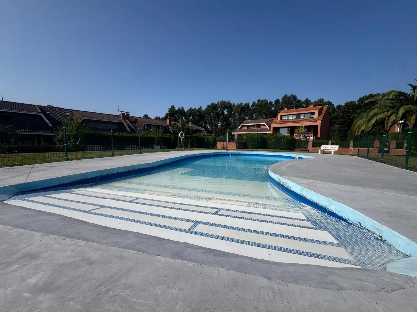 Piscina de Residencial en venta en Gozón