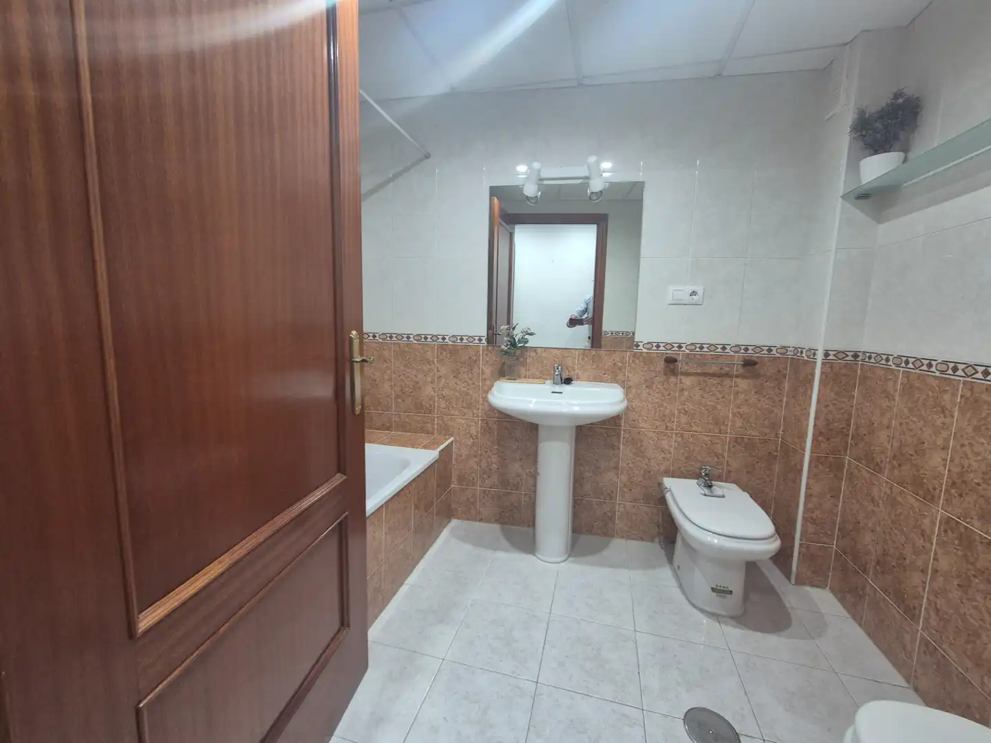 Baño de Apartamento de alquiler en Badajoz con Amueblado, Horno y Lavadora