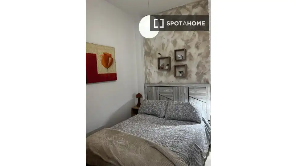 Dormitori de Apartament per a compartir en Sevilla amb Aire condicionat, Calefacció i Terrassa