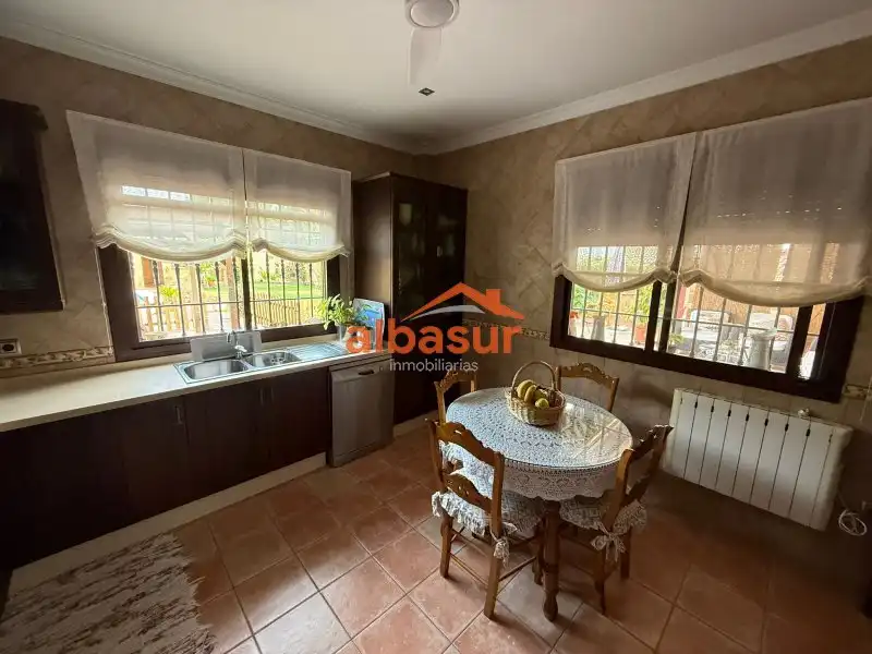 Chalet con piscina en venta en Calle Alcornoque, imagen 13