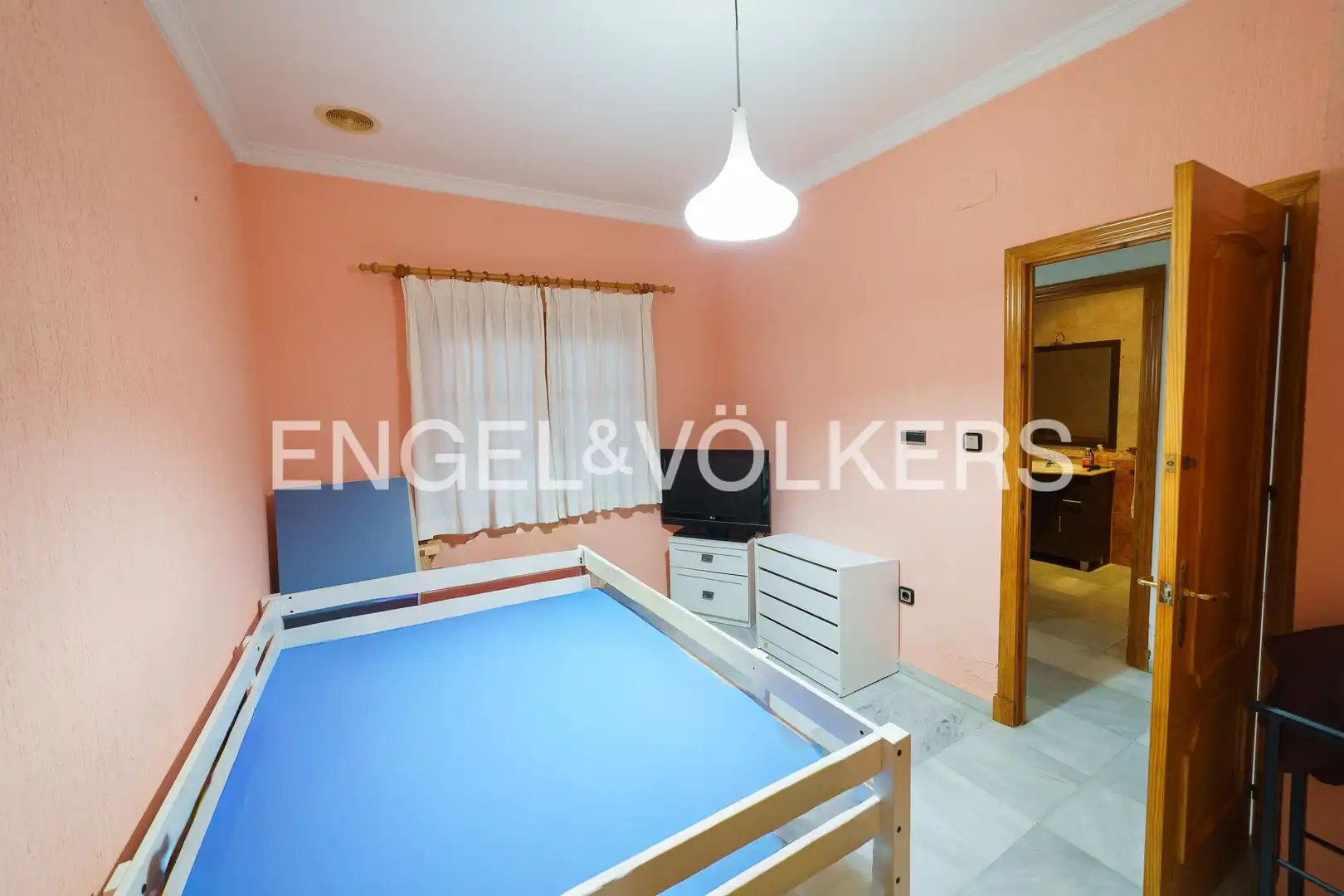 Houses for sale in Puerto Real  with Heating, Private garden and Terrace