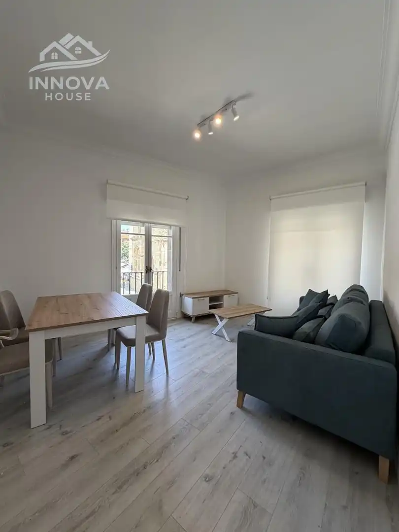 Sala d'estar de Pis de lloguer en Segovia amb Calefacció, Terrassa i Moblat