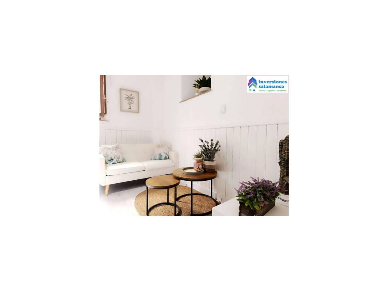Living room of Apartment for sale in Salamanca Capital  with Furnished