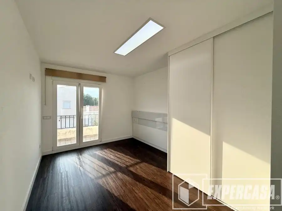 Bedroom of Houses for sale in Domeño  with Air Conditioner and Terrace
