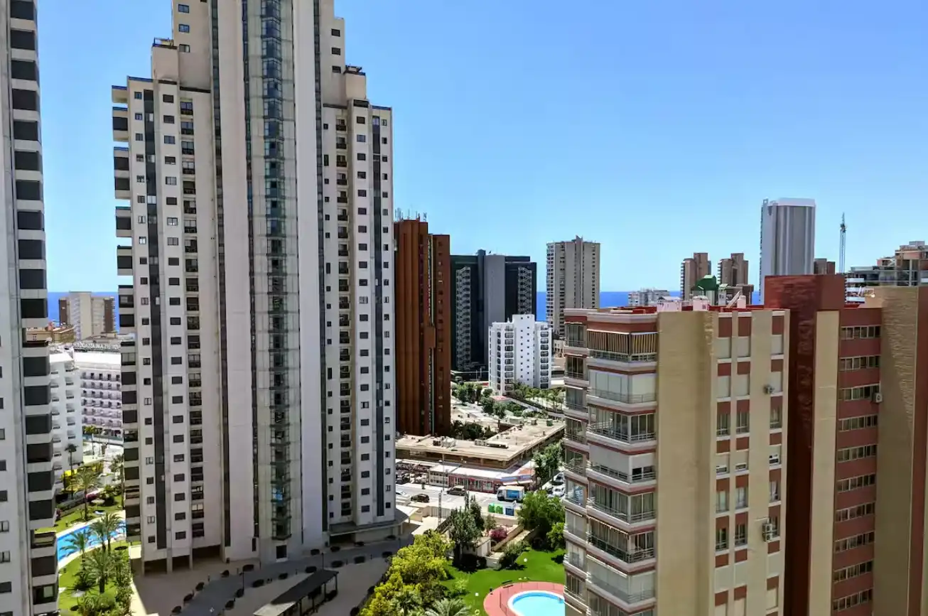 Vista exterior de Apartamento de alquiler en Benidorm con Aire acondicionado, Calefacción y Parquet