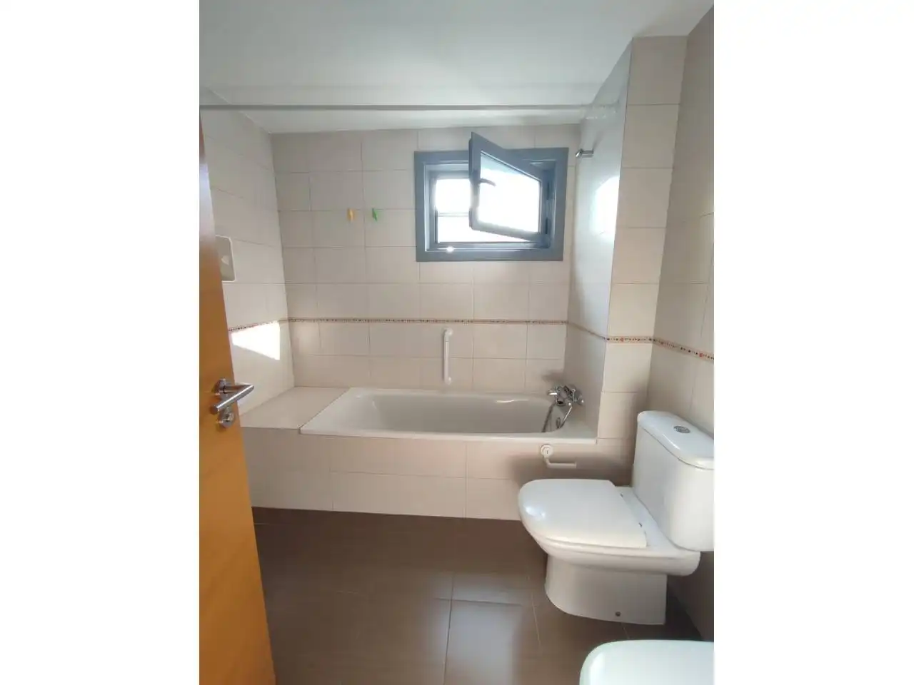 Bathroom of Flat for sale in Ames  with Heating and Parquet flooring