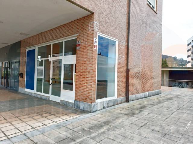Local comercial en Venta en Calle Ignacio Herrero Garralda en Corredoría - La Carisa - Prado de La Vega