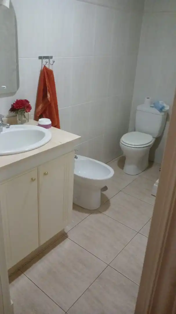 Bany de Pis de lloguer en Santa Cruz de Tenerife amb Moblat