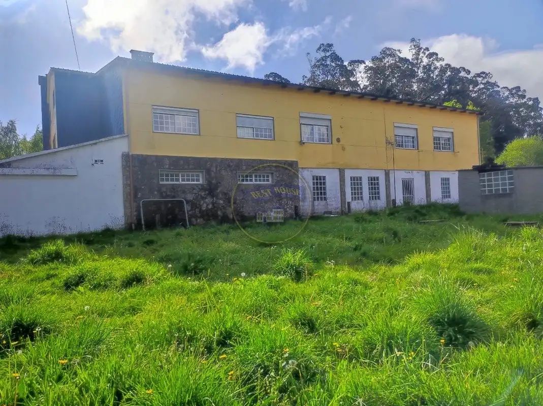 Vista exterior de Finca rústica en venta en Vigo  con Calefacción, Trastero y Piscina
