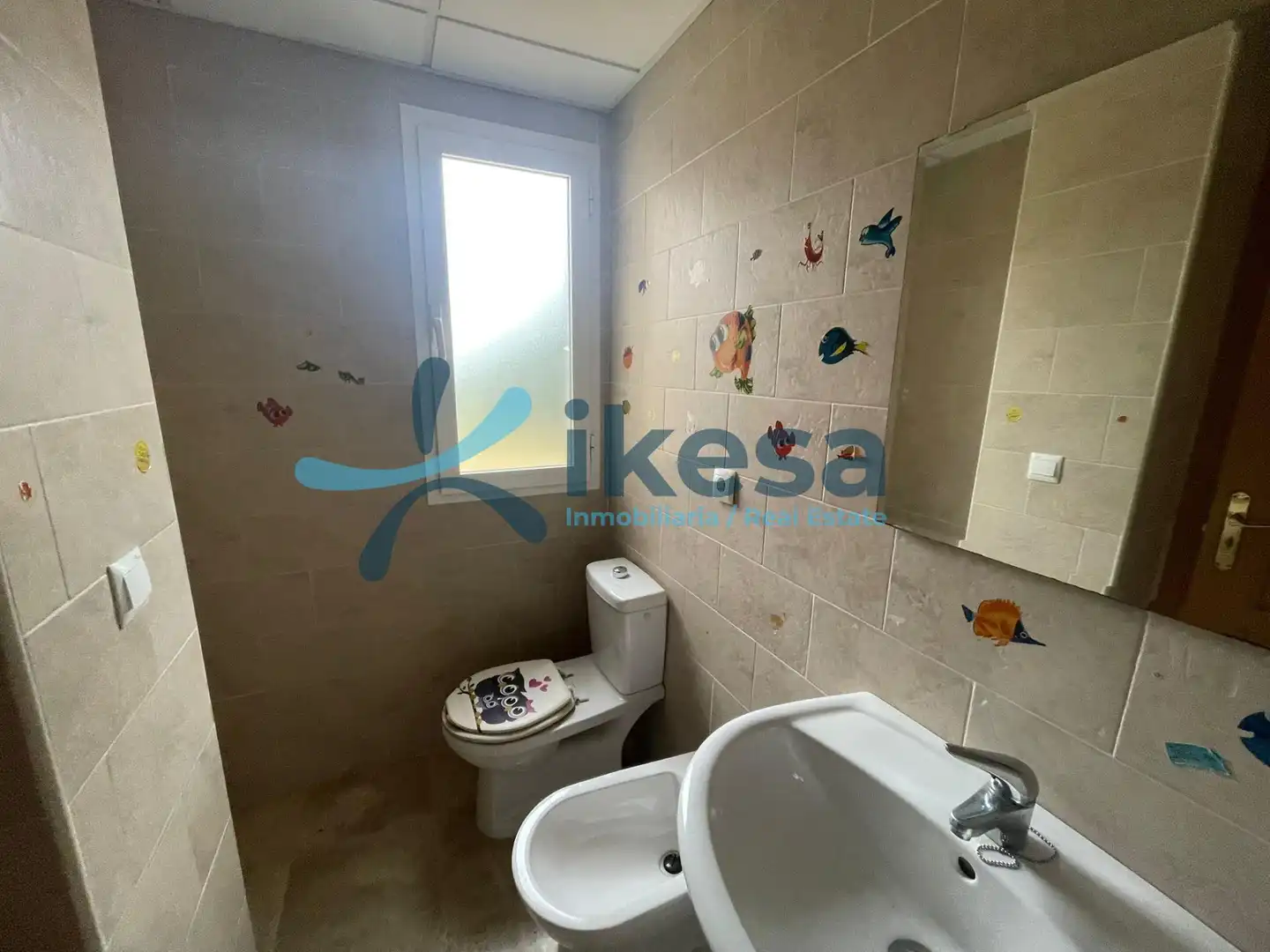 Baño de Casa adosada en venta en Castilleja de la Cuesta con Aire acondicionado