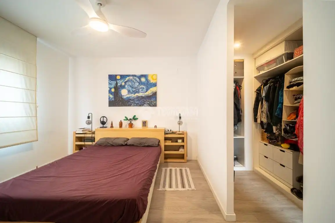Habitación de Casa adosada en venta en Mejorada del Campo con Alarma y Piscina comunitaria