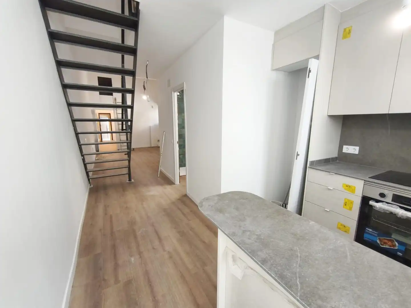 Houses for sale in Sabadell  with Air Conditioner, Parquet flooring and Terrace