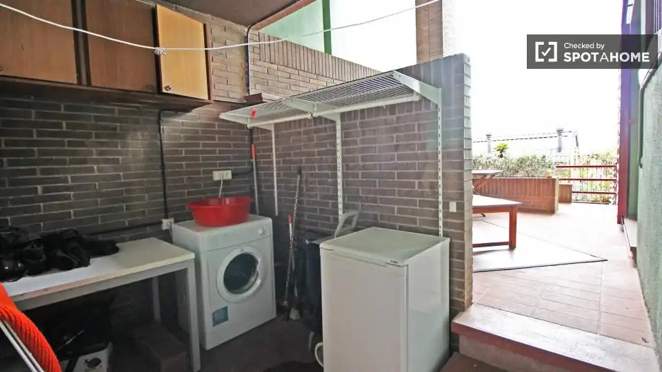 Room in Sant Gervasi i la Bonanova