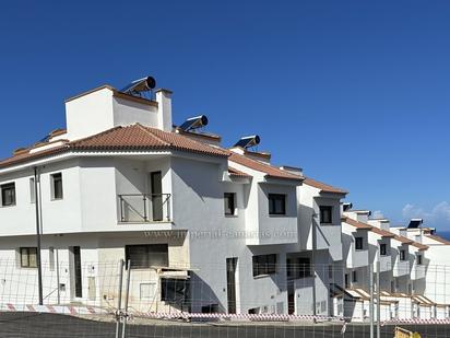 Exterior view of Single-family semi-detached for sale in Los Realejos  with Terrace