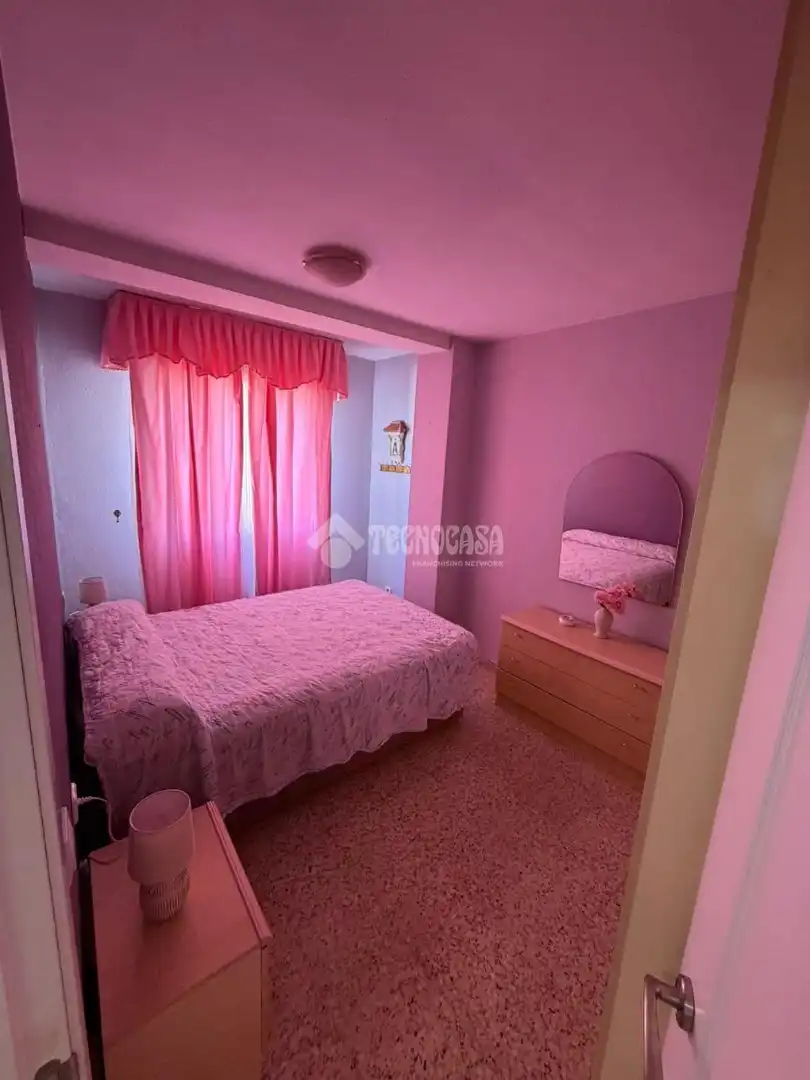 Bedroom of Flat for sale in Sevilla