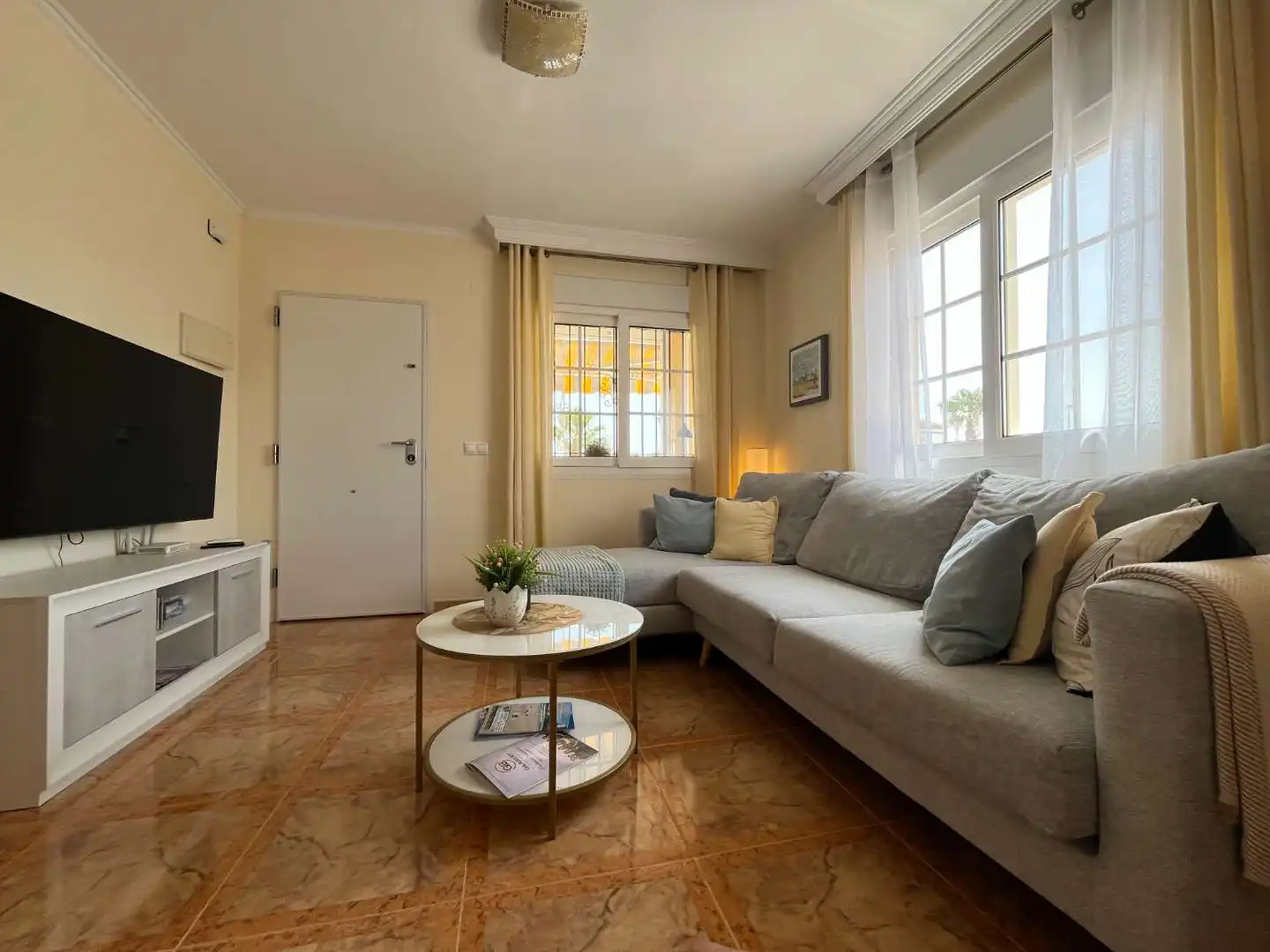 Apartment with pool for sale in Orihuela Costa, imagen 5