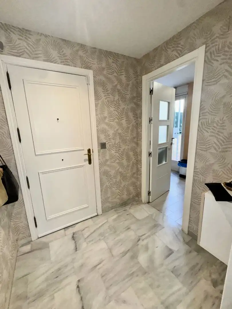 Piso en venta en Tomares con Aire acondicionado, Calefacción y Piscina comunitaria