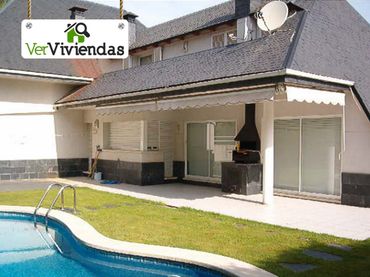 Maison avec balcon à vendre à Avinguda de la Mare de Déu de Lourdes 548