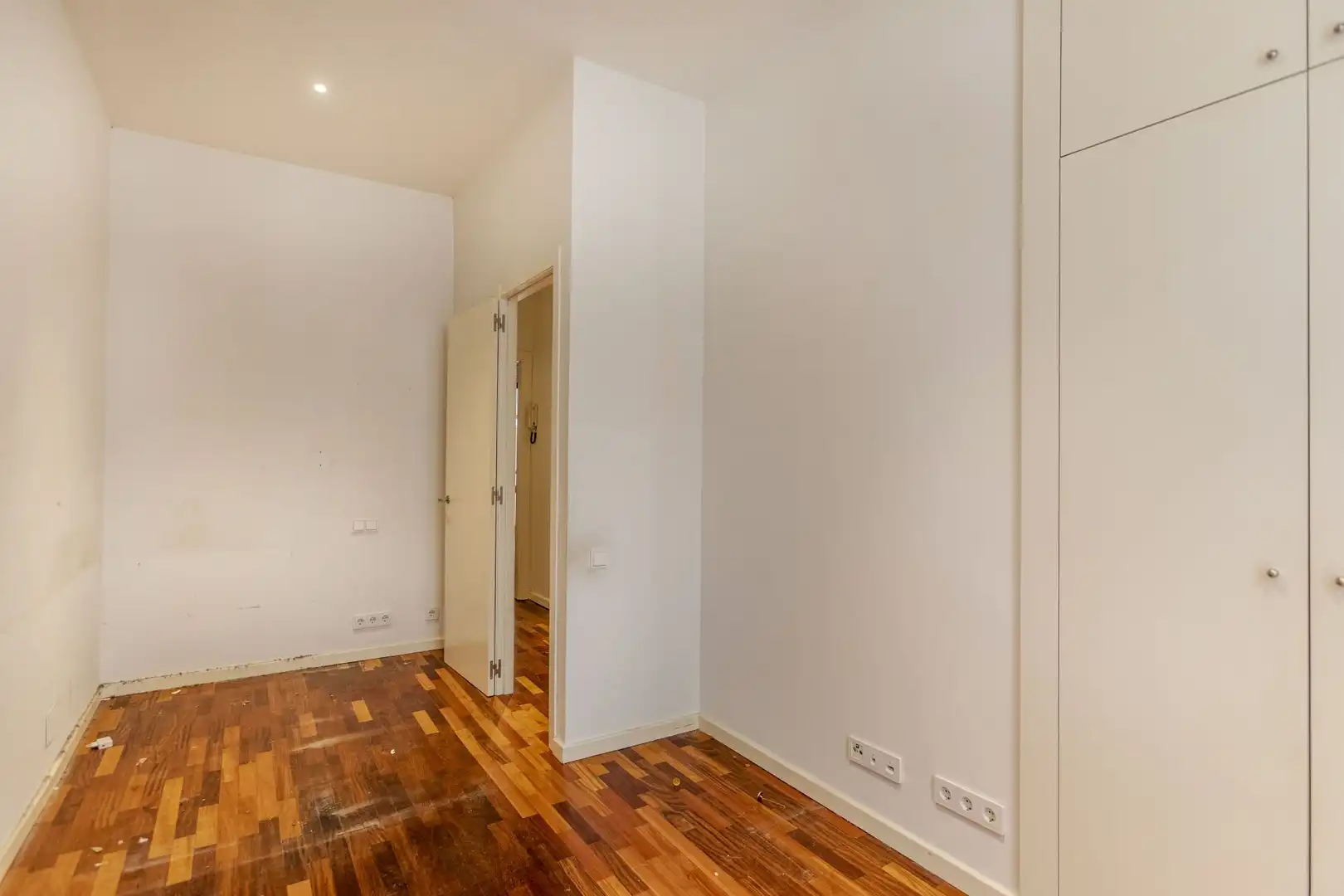 Casa adosada en venta en Barcelona con Parquet y Terraza