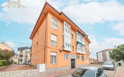 Exterior view of Flat for sale in El Escorial  with Heating, Oven and Washing machine