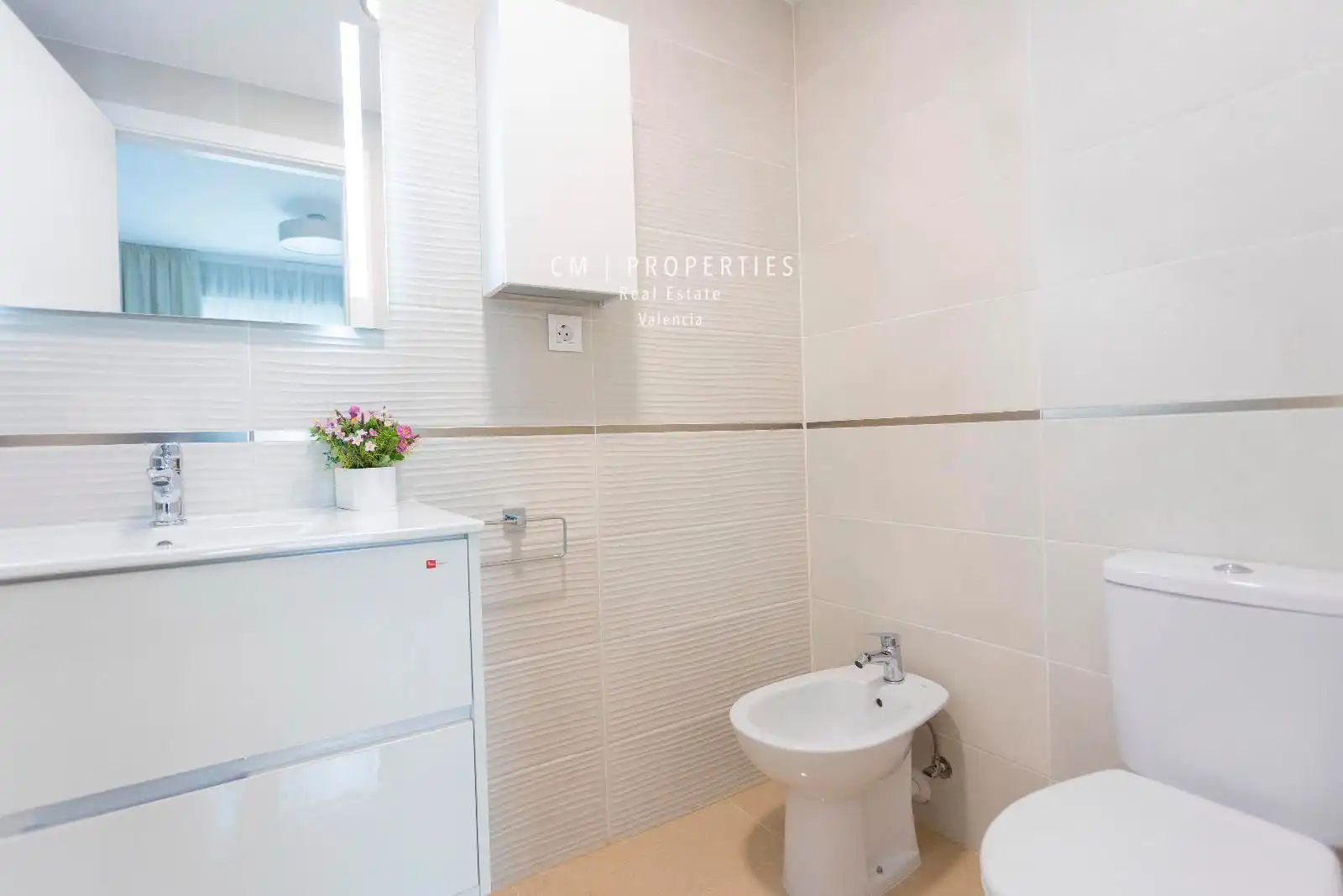 Baño de Piso en venta en Cabanes con Aire acondicionado, Calefacción y Terraza