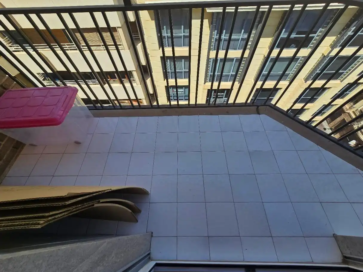 Terraza de Piso de alquiler en Elche / Elx con Amueblado y Balcón