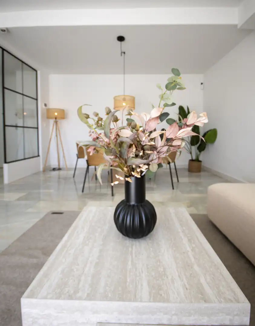 Sala d'estar de Apartament en venda en Estepona amb Terrassa, Piscina i Piscina comunitària