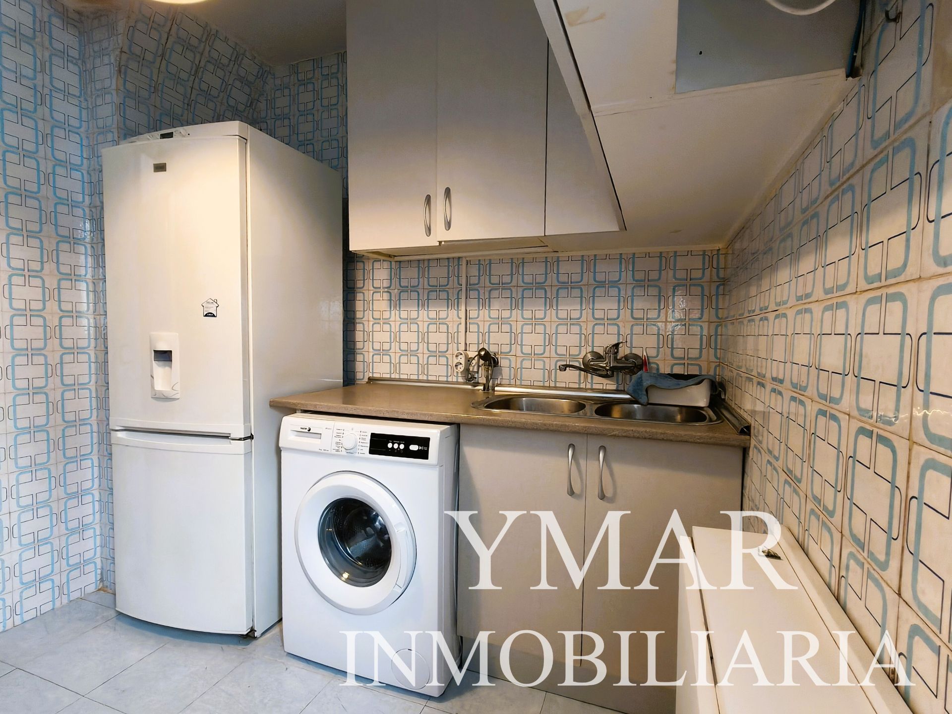 Kitchen of Flat for sale in Móstoles  with Terrace and Washing machine