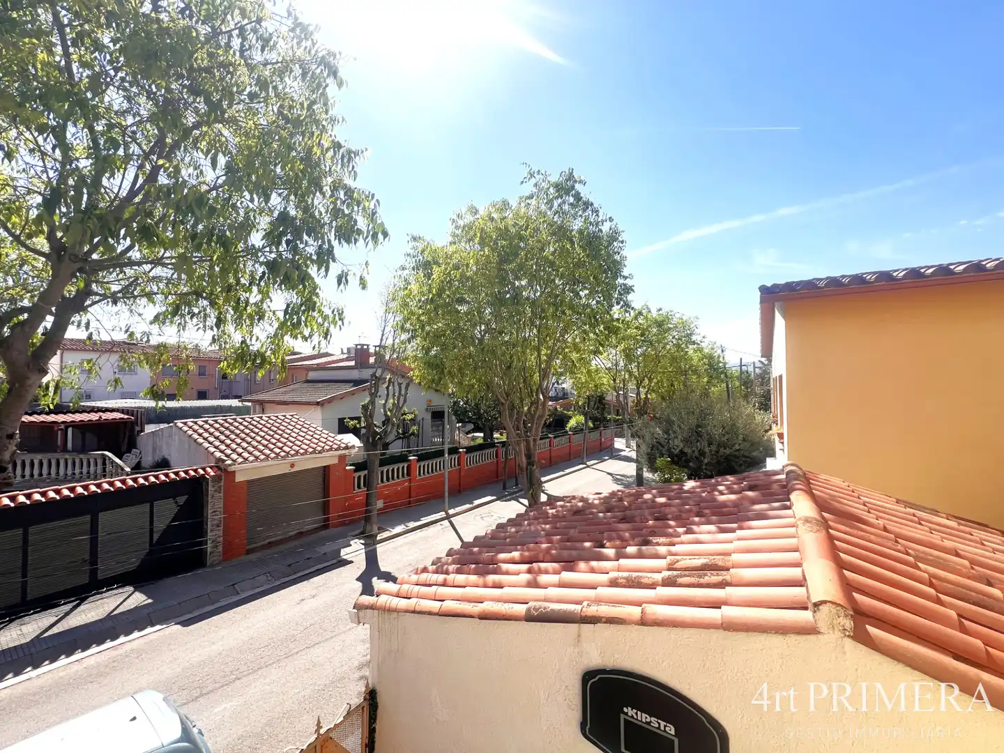 Vista exterior de Pis en venda en Parets del Vallès amb Calefacció, Moblat i Balcó