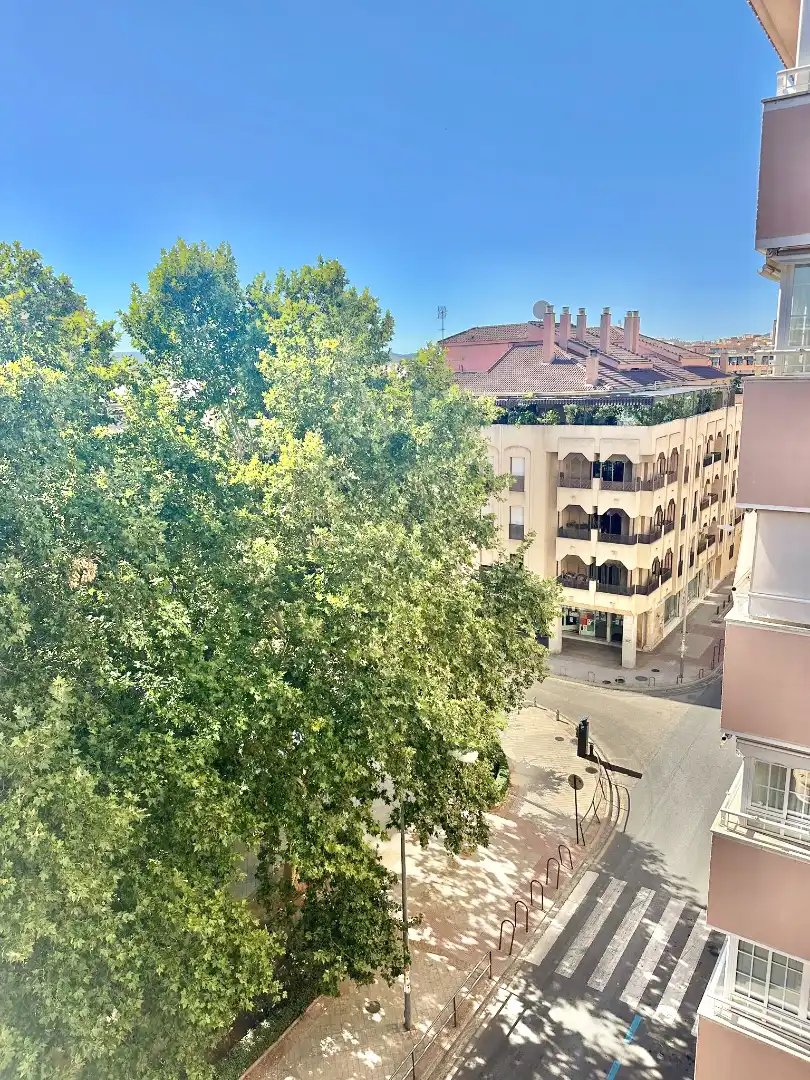 Vista exterior de Piso de alquiler en Granada con Aire acondicionado, Calefacción y Parquet