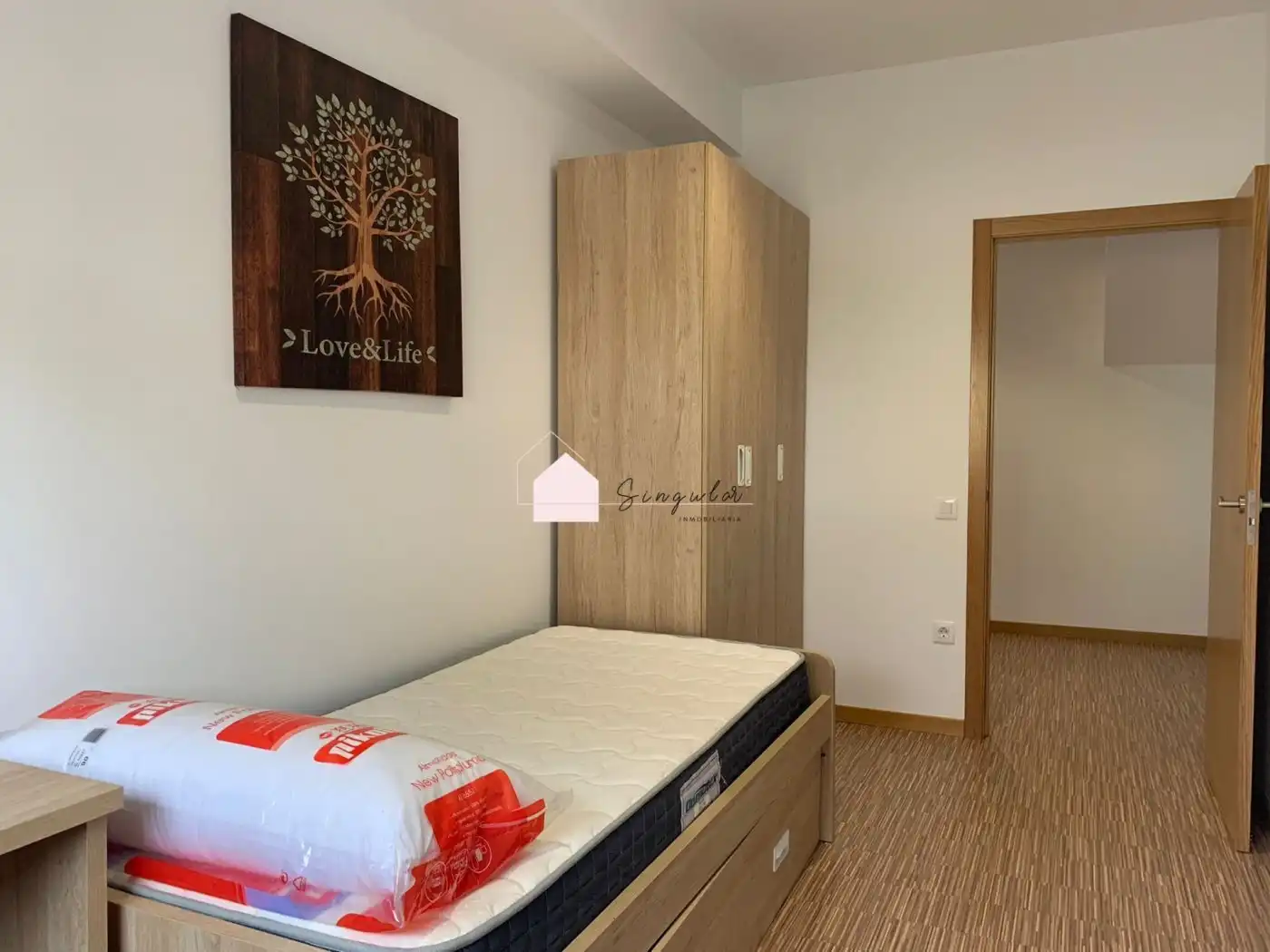Schlafzimmer von Wohnung zur Miete in Mos mit Heizung, Terrasse und Abstellraum