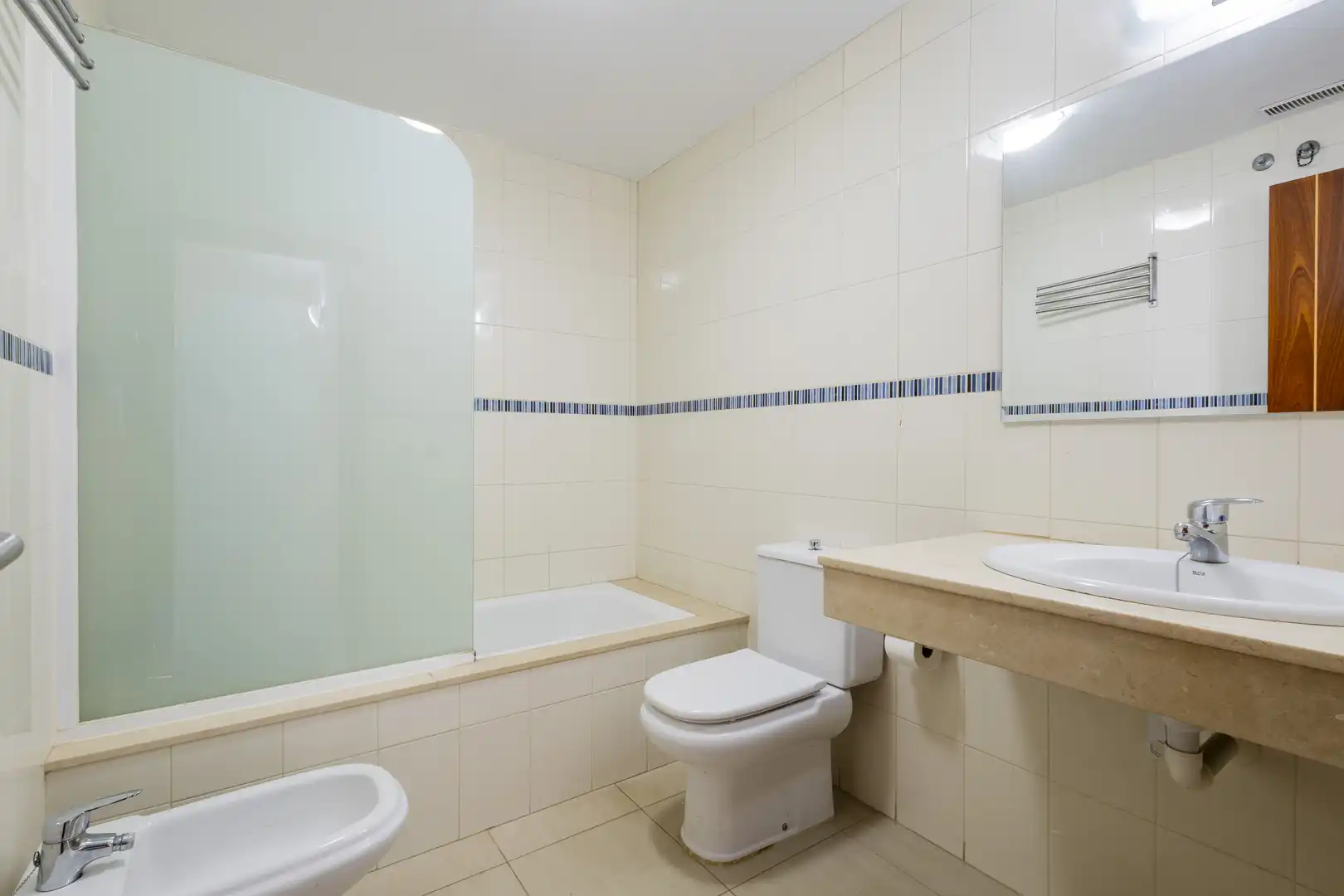 Baño de Ático de alquiler en San Cristóbal de la Laguna con Terraza, Trastero y Balcón