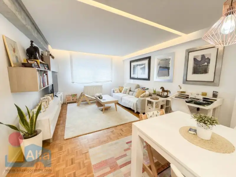 Flat for sale in Praza Independencia