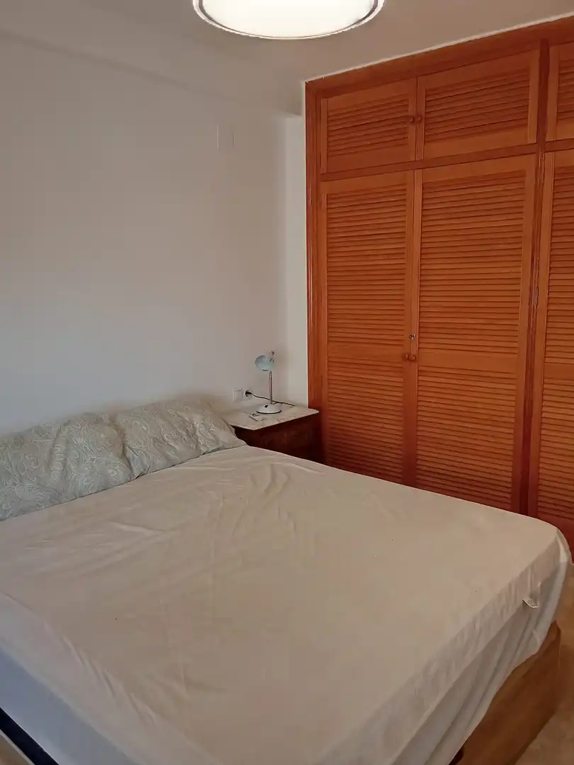 Dormitori de Apartament de lloguer en Sagunto / Sagunt amb Aire condicionat, Terrassa i Moblat